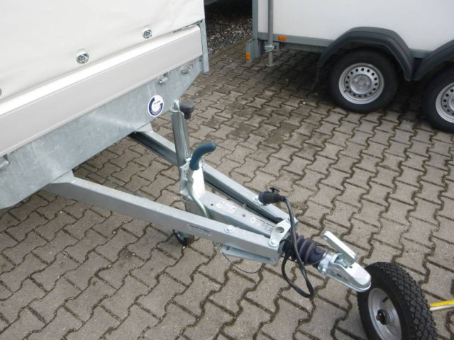 Hapert Azure H-2 Hochlader 3050 x 1600 x 300 mm, mit Plane 180 cm grau ZG 2,0 to. - Reboque para carros: foto 2 Hapert Azure H-2 Hochlader 3050 x 1600 x 300 mm, mit Plane 180 cm grau ZG 2,0 to. - Reboque para carros: foto 2