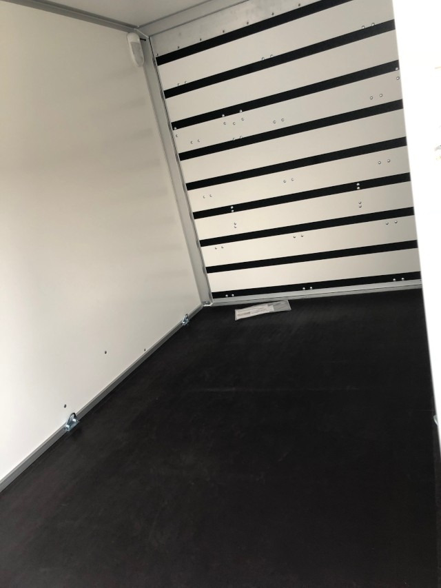 Humbaur Koffer HK 253015-18P, 2,5 to. 3040x1510x1800mm, Rampe, Seitentüre - Reboque furgão: foto 3 Humbaur Koffer HK 253015-18P, 2,5 to. 3040x1510x1800mm, Rampe, Seitentüre - Reboque furgão: foto 3