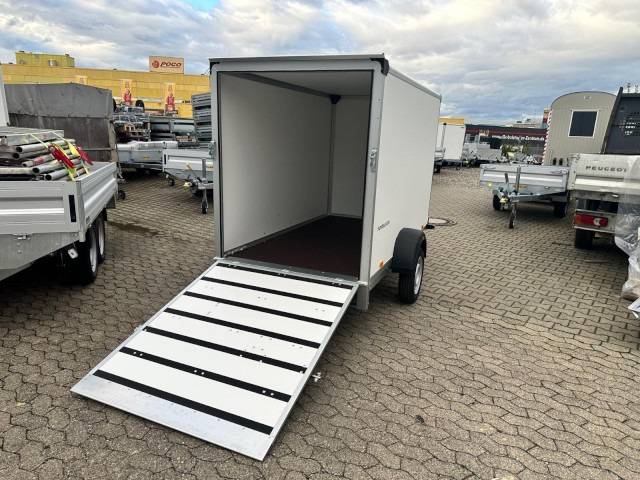 Humbaur Koffer HK 752513-15P, 0,75 t. 2510 x 1310 x 1520 mm, 100 km/h - Reboque furgão: foto 1 Humbaur Koffer HK 752513-15P, 0,75 t. 2510 x 1310 x 1520 mm, 100 km/h - Reboque furgão: foto 1