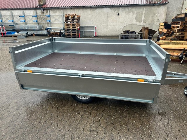 Neptun GN124, N7-263 KPS, 750 kg 2630 x 1450 x 400 mm - Reboque para carros: foto 3 Neptun GN124, N7-263 KPS, 750 kg 2630 x 1450 x 400 mm - Reboque para carros: foto 3