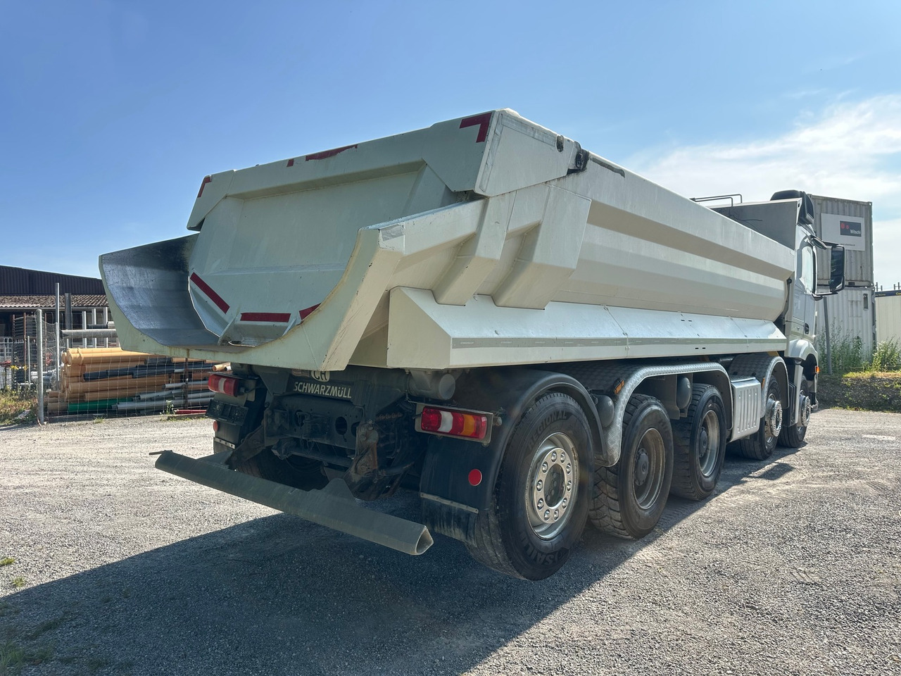 MERCEDES-BENZ Arocs 4451 10x4 Kipper - Caminhão basculante: foto 5 MERCEDES-BENZ Arocs 4451 10x4 Kipper - Caminhão basculante: foto 5