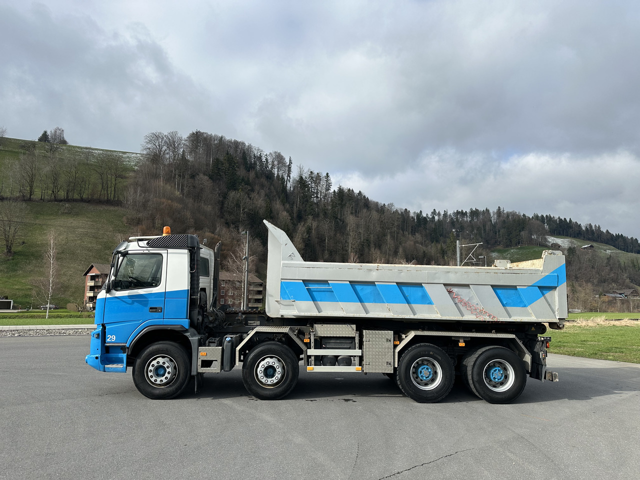 VOLVO FMX 420 440 460 480 8x4 Kettengäret sörling mulde - Caminhão polibenne: foto 3 VOLVO FMX 420 440 460 480 8x4 Kettengäret sörling mulde - Caminhão polibenne: foto 3