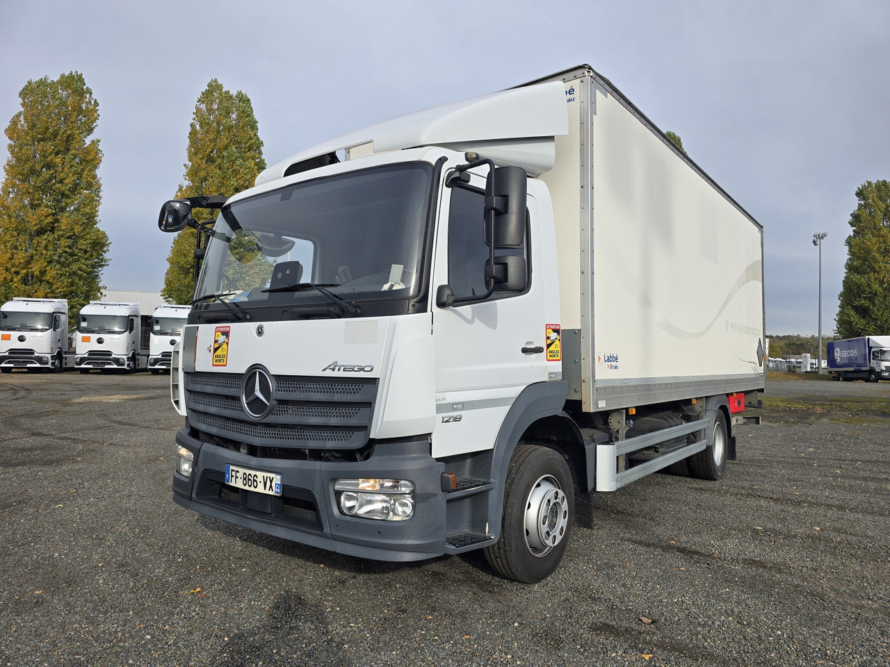MERCEDES-BENZ Atego 1218 - Box - LIFT - SIDE DOOR - ADR - Caminhão furgão: foto 1 MERCEDES-BENZ Atego 1218 - Box - LIFT - SIDE DOOR - ADR - Caminhão furgão: foto 1