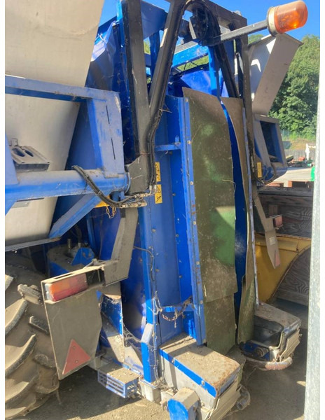 BRAUD TB15 - Máquina de vindimar: foto 3 BRAUD TB15 - Máquina de vindimar: foto 3