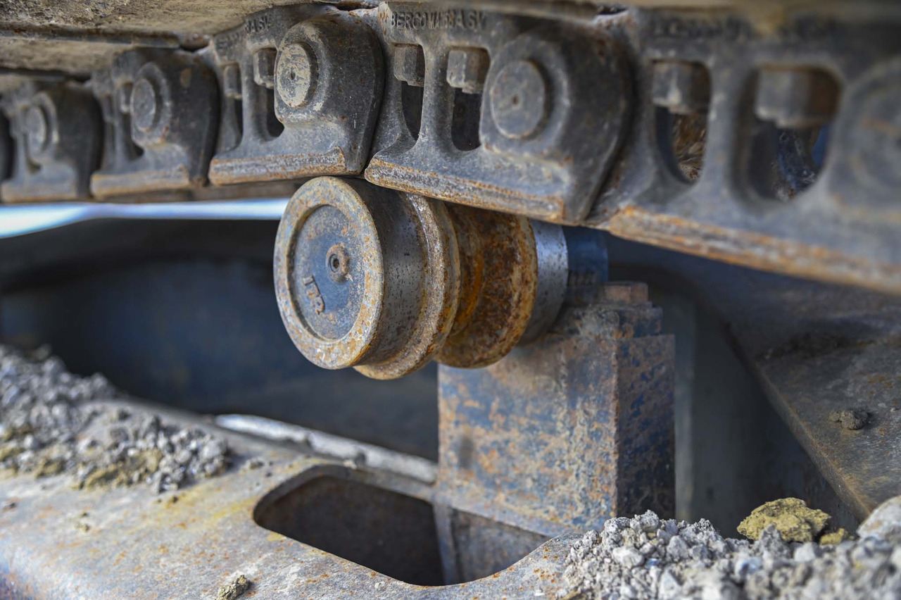 Escavadora de rastos CASE CX240B: foto 24 Escavadora de rastos CASE CX240B: foto 24