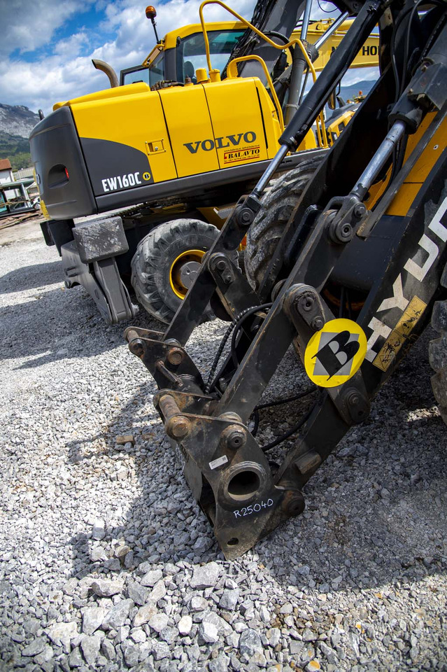 Carregadeira de rodas HYUNDAI HL740TM-7 for parts: foto 15 Carregadeira de rodas HYUNDAI HL740TM-7 for parts: foto 15