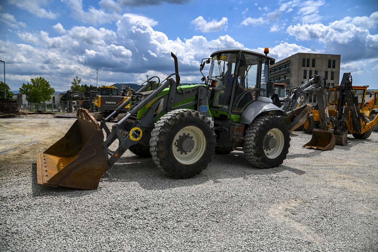 Lännen 8600E - Retroescavadeira: foto 2 Lännen 8600E - Retroescavadeira: foto 2