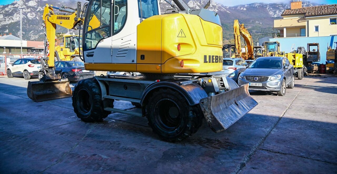Liebherr A910 - Escavadeira de rodas: foto 4 Liebherr A910 - Escavadeira de rodas: foto 4