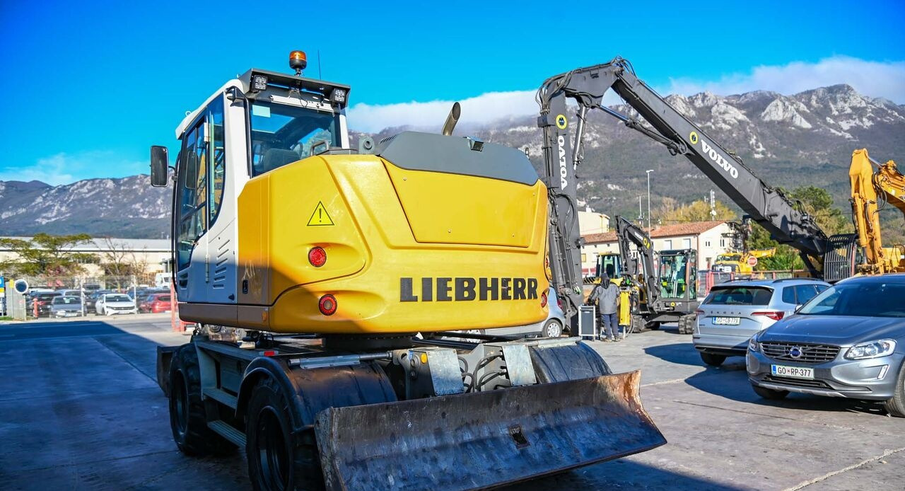 Liebherr A910 - Escavadeira de rodas: foto 5 Liebherr A910 - Escavadeira de rodas: foto 5