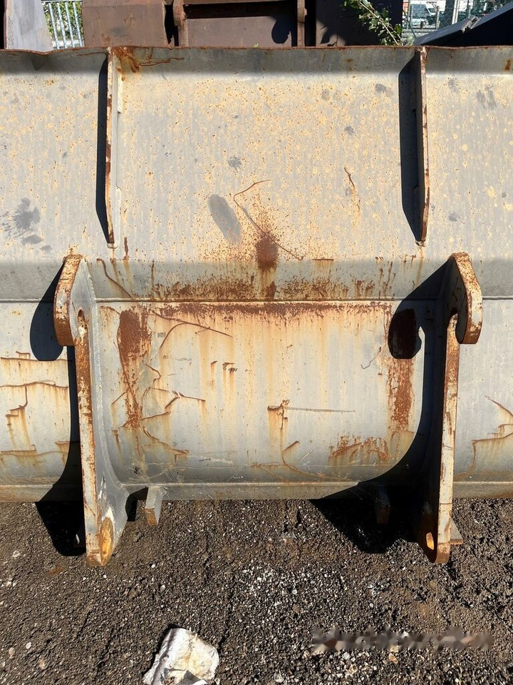 Balde para carregadeiras Loader bucket 1650 mm: foto 6