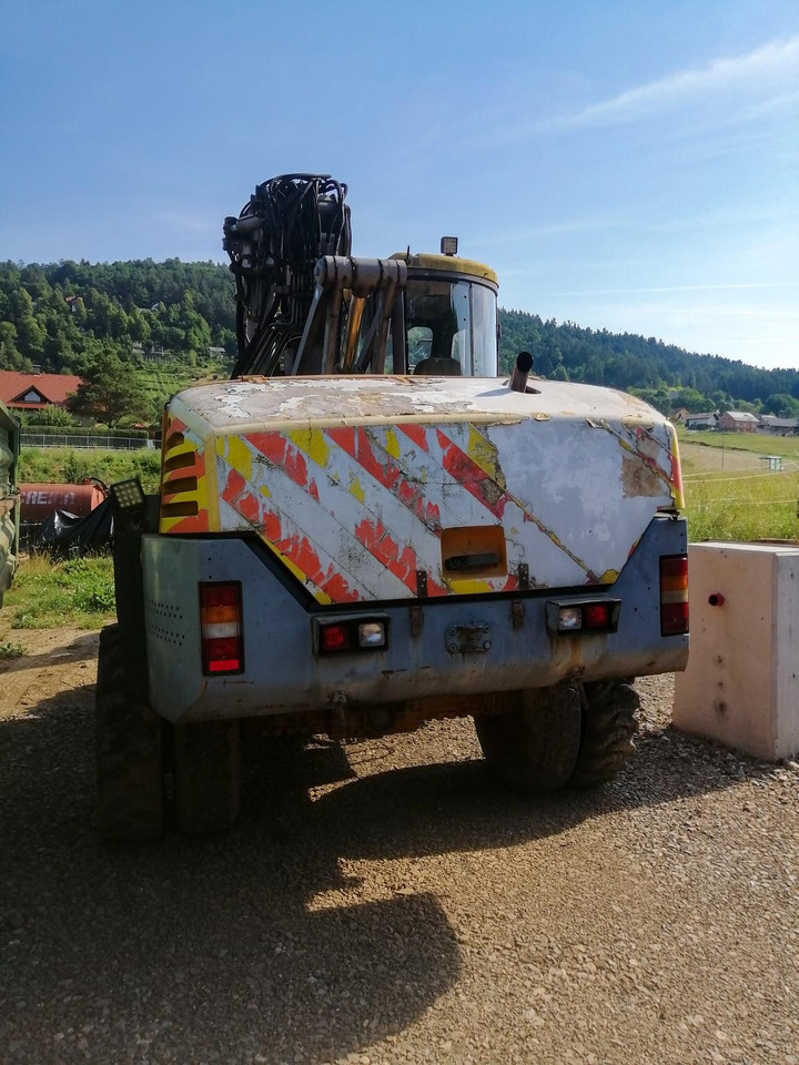 MECALAC 14 MXT - Escavadeira de rodas: foto 2 MECALAC 14 MXT - Escavadeira de rodas: foto 2