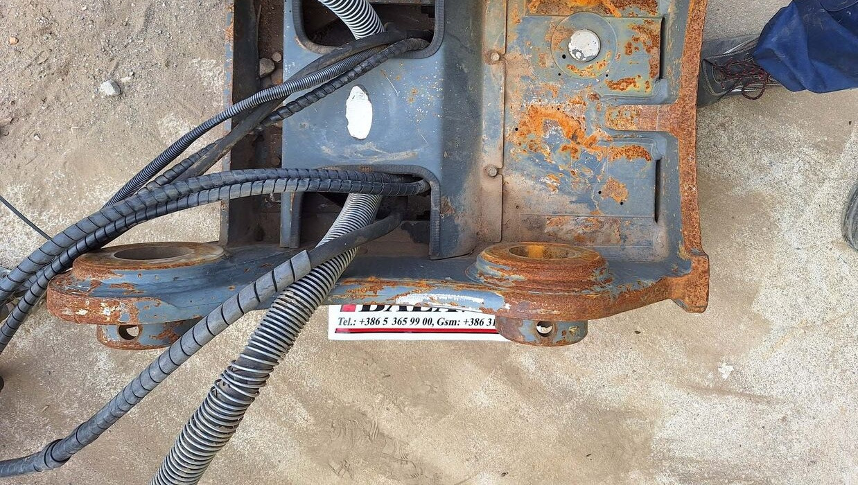 OilQuick hydraulic OQ70/55 - Acoplamento rápido de Escavadeira: foto 3 OilQuick hydraulic OQ70/55 - Acoplamento rápido de Escavadeira: foto 3