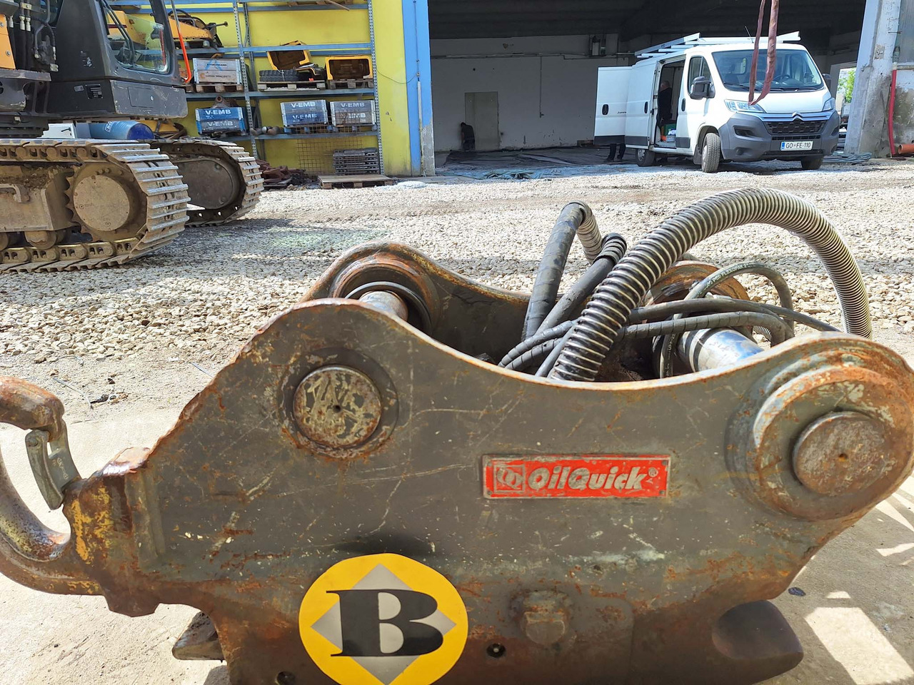 OilQuick quick coupler - Acoplamento rápido de Escavadeira: foto 4 OilQuick quick coupler - Acoplamento rápido de Escavadeira: foto 4