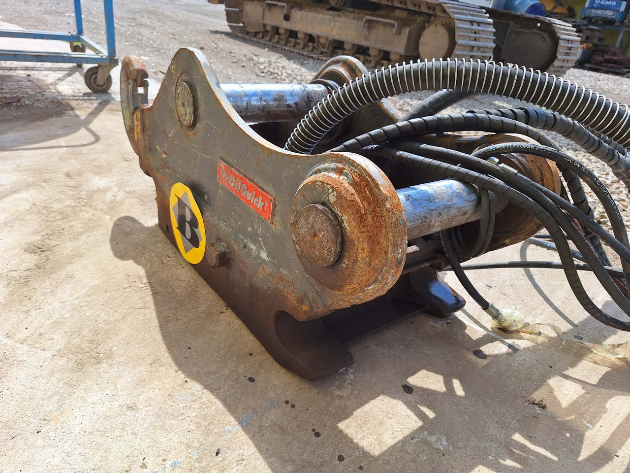 OilQuick quick coupler - Acoplamento rápido de Escavadeira: foto 5 OilQuick quick coupler - Acoplamento rápido de Escavadeira: foto 5