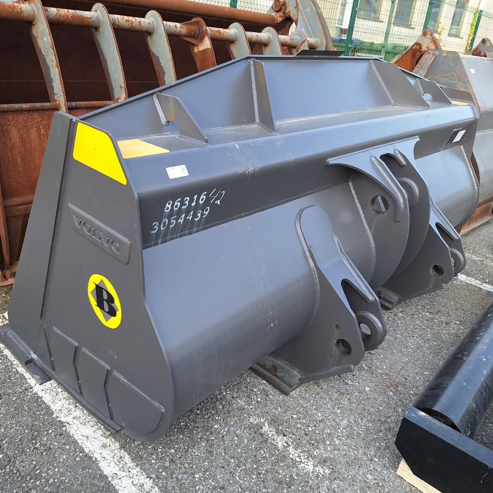 VOLVO 2880 mm for 18-22 ton wheel loaders - Balde para carregadeiras de Máquina de construção: foto 3 VOLVO 2880 mm for 18-22 ton wheel loaders - Balde para carregadeiras de Máquina de construção: foto 3