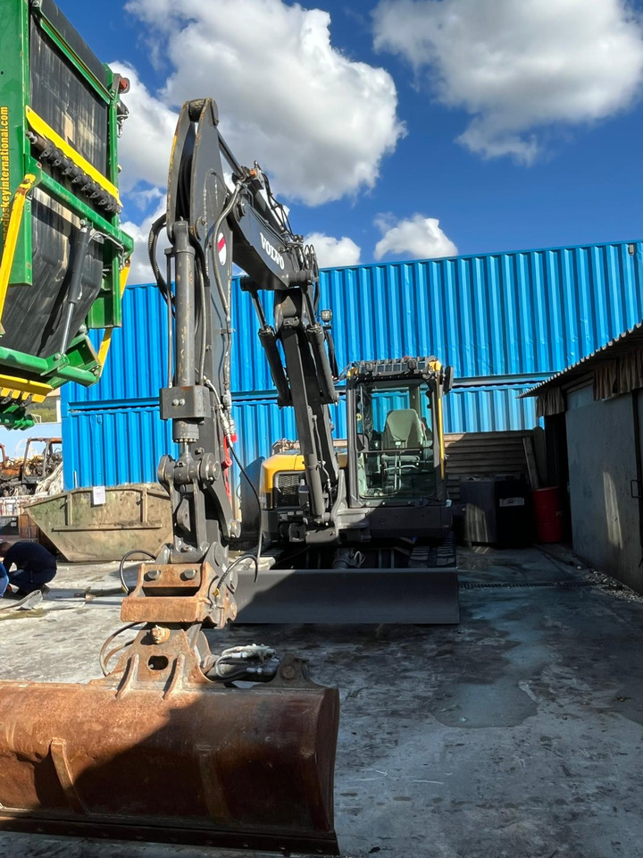 VOLVO ECR88D - Mini escavadeira: foto 1 VOLVO ECR88D - Mini escavadeira: foto 1