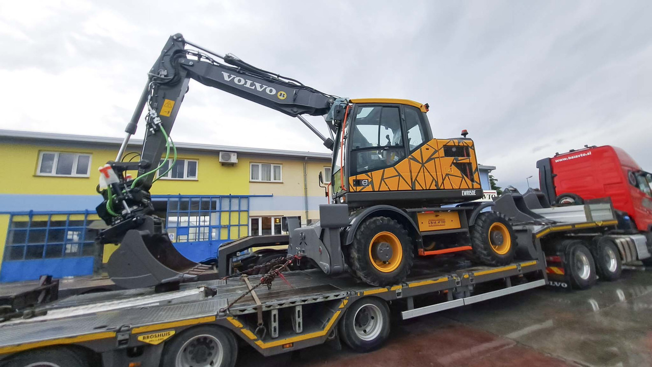 VOLVO EWR150E - Escavadeira de rodas: foto 2 VOLVO EWR150E - Escavadeira de rodas: foto 2