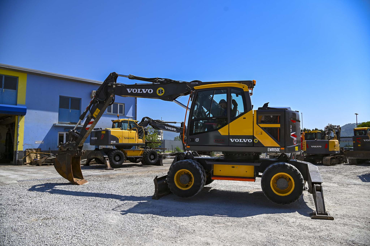 VOLVO EWR150E - Carregadeira de rodas: foto 3 VOLVO EWR150E - Carregadeira de rodas: foto 3