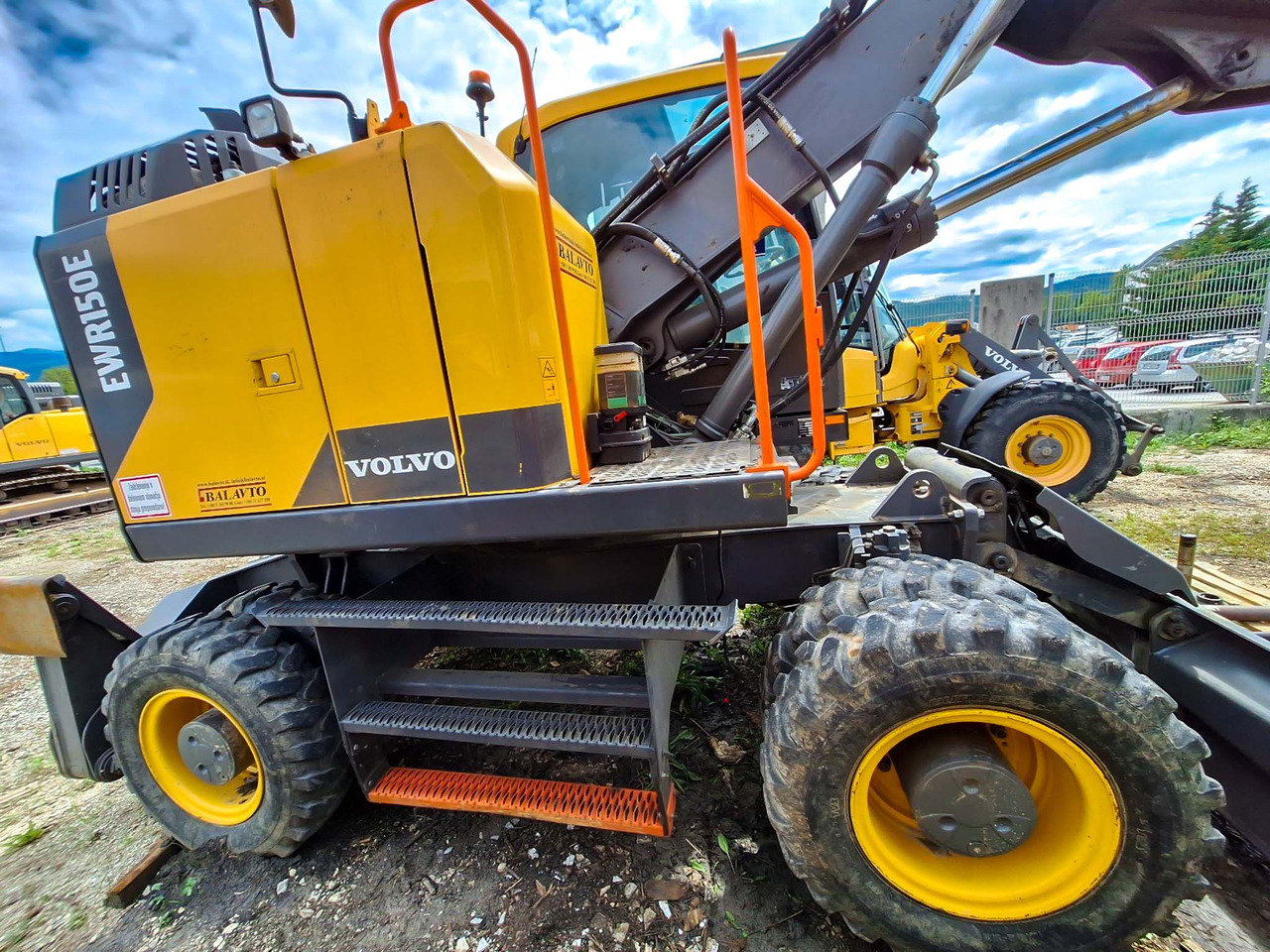 Volvo 14673611 Volvo EWR150E - Lança de Máquina de construção: foto 2 Volvo 14673611 Volvo EWR150E - Lança de Máquina de construção: foto 2