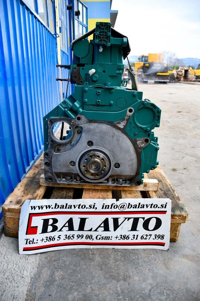 Volvo D7E Long block 11410957 Volvo L120E, L120F, L110E, L110F - Motor de Carregadeira de rodas: foto 5 Volvo D7E Long block 11410957 Volvo L120E, L120F, L110E, L110F - Motor de Carregadeira de rodas: foto 5