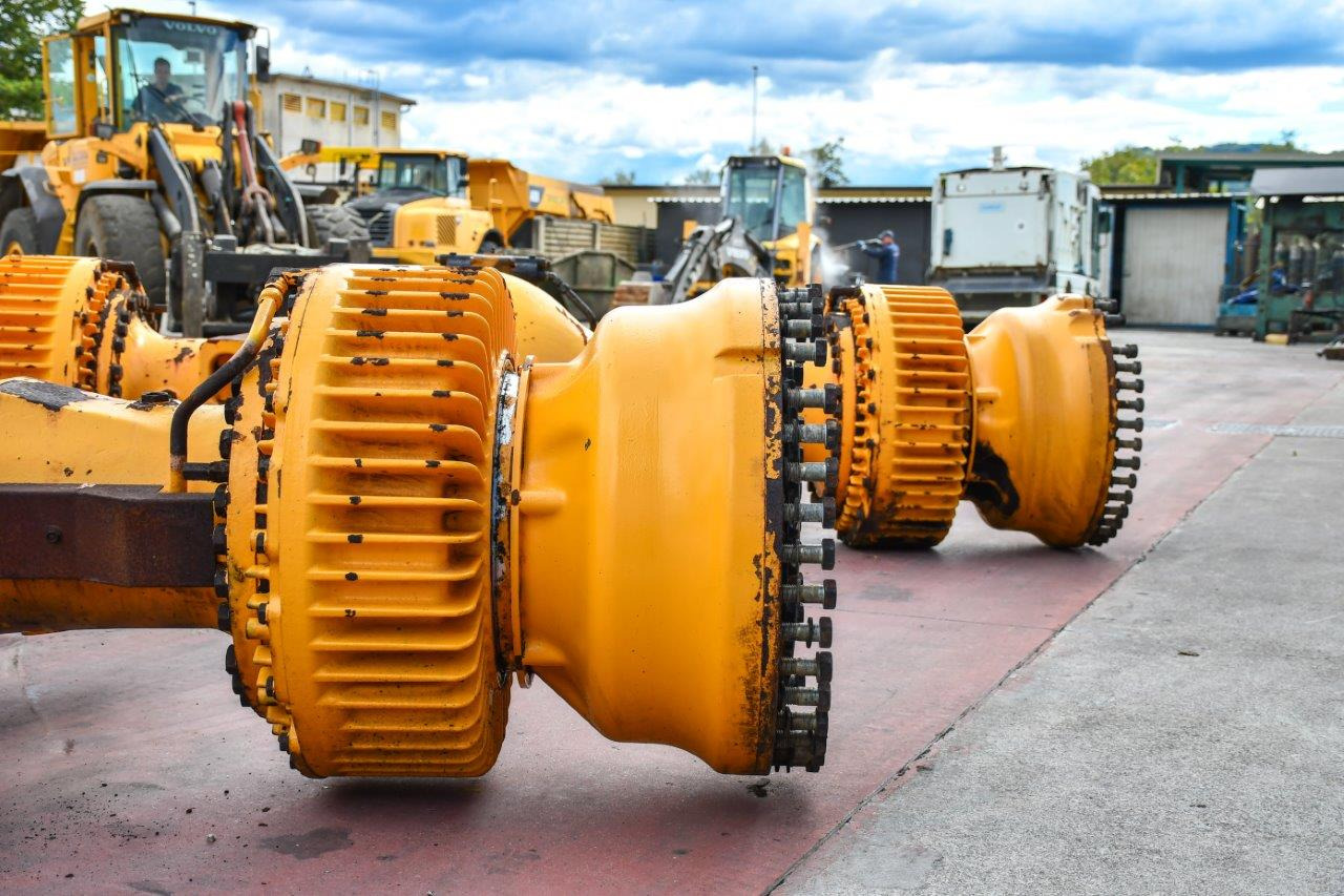 Volvo L350F - Eixo e peças de Carregadeira de rodas: foto 5 Volvo L350F - Eixo e peças de Carregadeira de rodas: foto 5