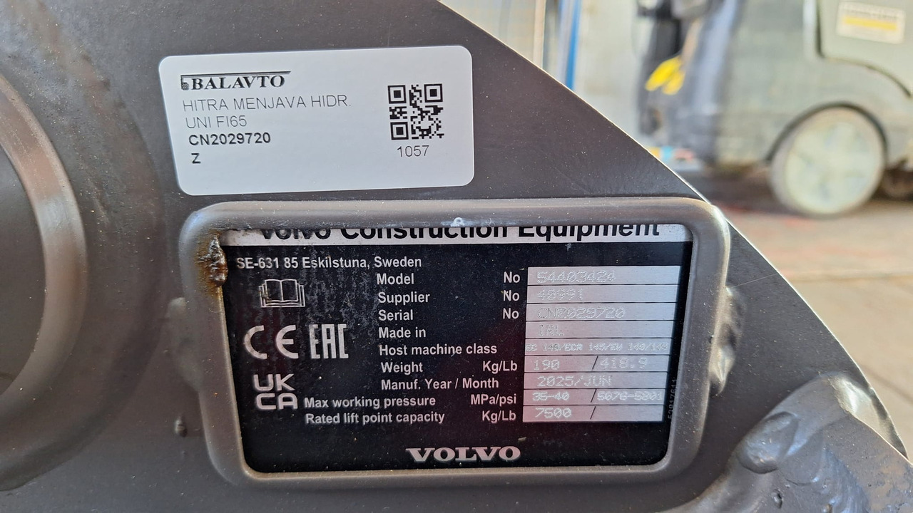 Acoplamento rápido de Escavadeira nuevo Volvo hydraulic quick coupler UNI65: foto 12