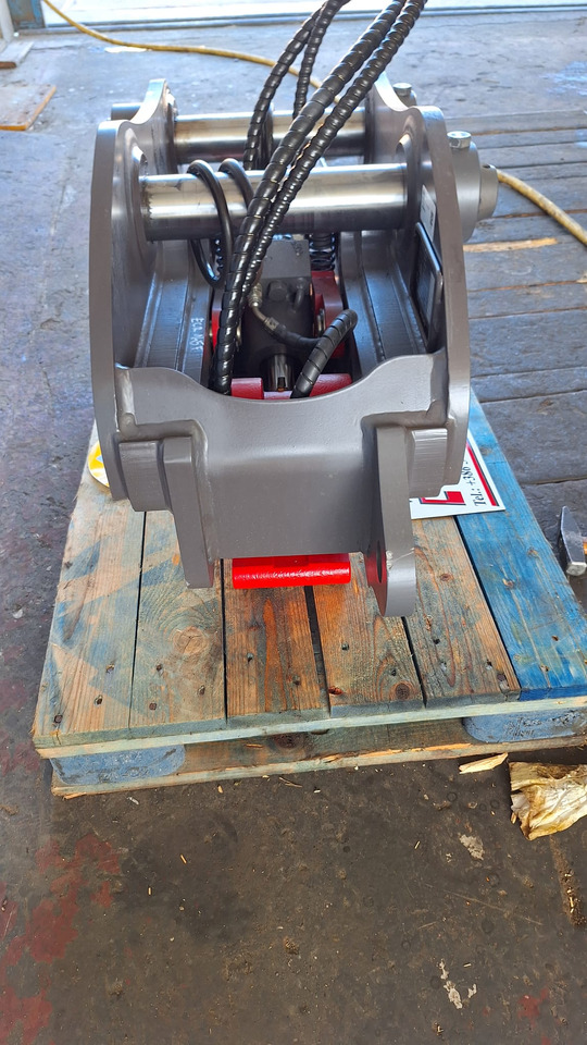 Acoplamento rápido de Escavadeira nuevo Volvo hydraulic quick coupler UNI65: foto 8