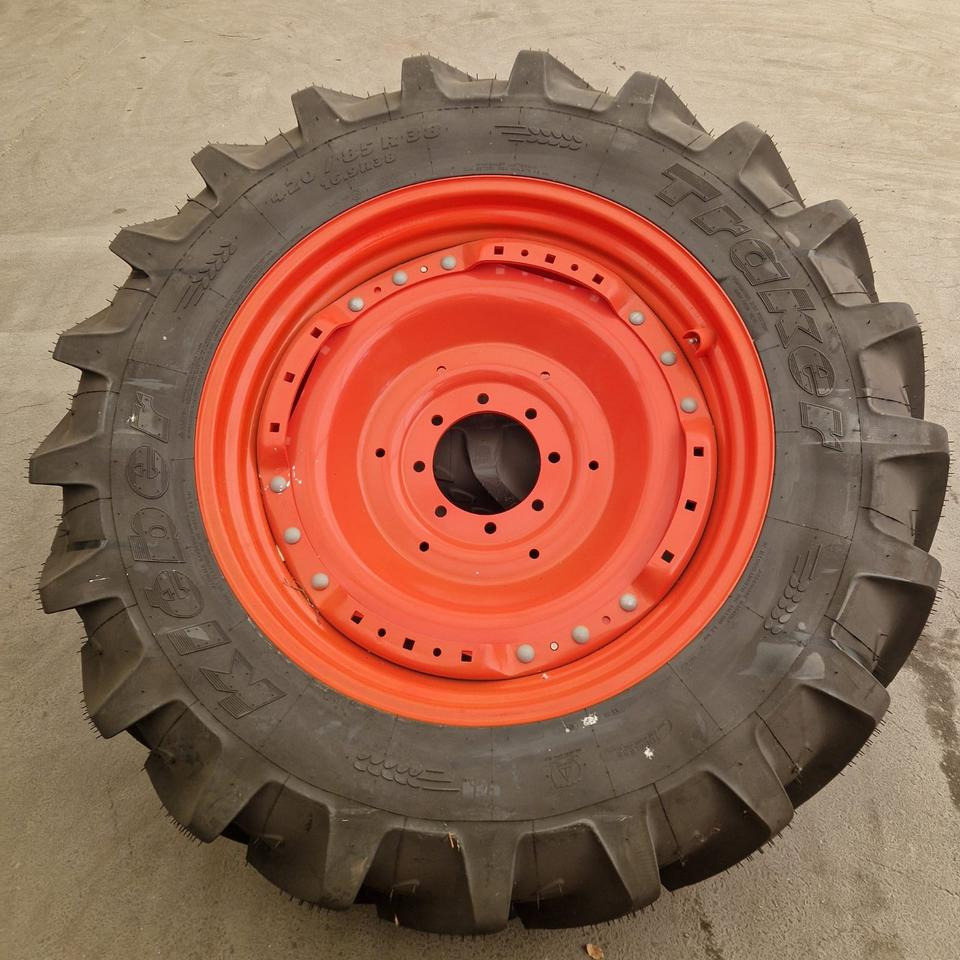 Kleber Reifen Räder 420/85R38 Traker 144A8 141B - Jantes e pneus: foto 1 Kleber Reifen Räder 420/85R38 Traker 144A8 141B - Jantes e pneus: foto 1