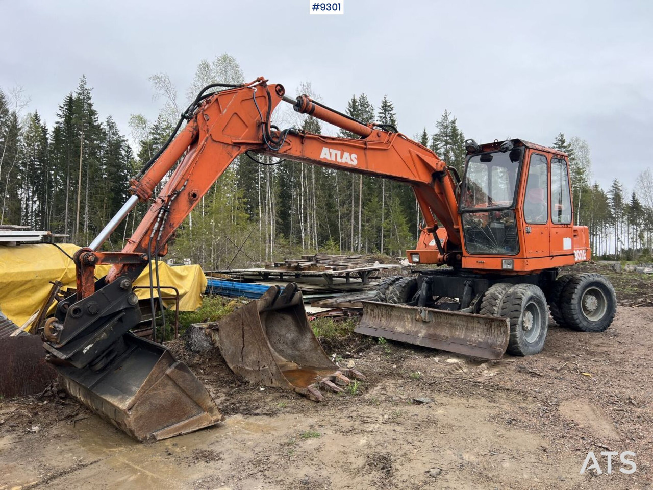 Atlas 1302 E Wheeled excavator with attachments (VIDEO) - Escavadeira de rodas: foto 1 Atlas 1302 E Wheeled excavator with attachments (VIDEO) - Escavadeira de rodas: foto 1