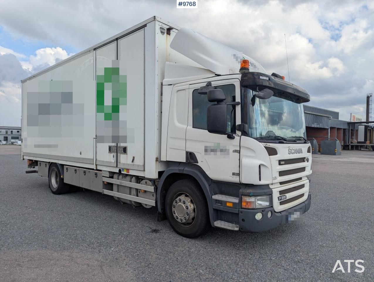 Box Truck Scania P280 4X2 with tail lift - Caminhão furgão: foto 2 Box Truck Scania P280 4X2 with tail lift - Caminhão furgão: foto 2