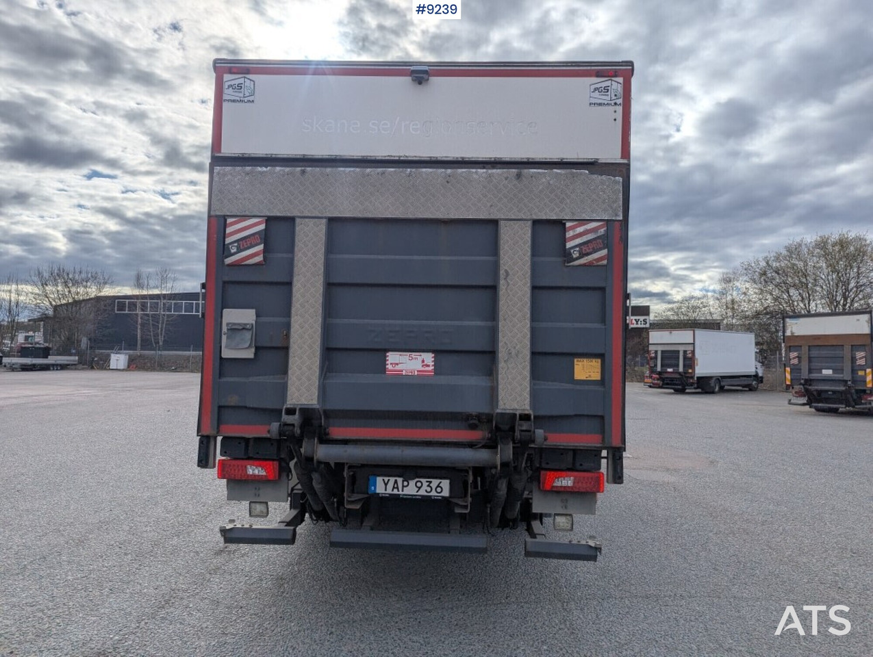 Box Truck Scania P320 4X2 with tail lift (SEE VIDEO) - Caminhão furgão: foto 4 Box Truck Scania P320 4X2 with tail lift (SEE VIDEO) - Caminhão furgão: foto 4