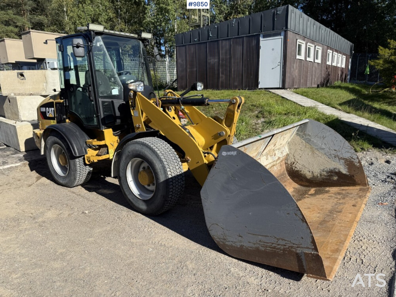 CAT 908M Wheel loader with Gears - Carregadeira de rodas: foto 2 CAT 908M Wheel loader with Gears - Carregadeira de rodas: foto 2