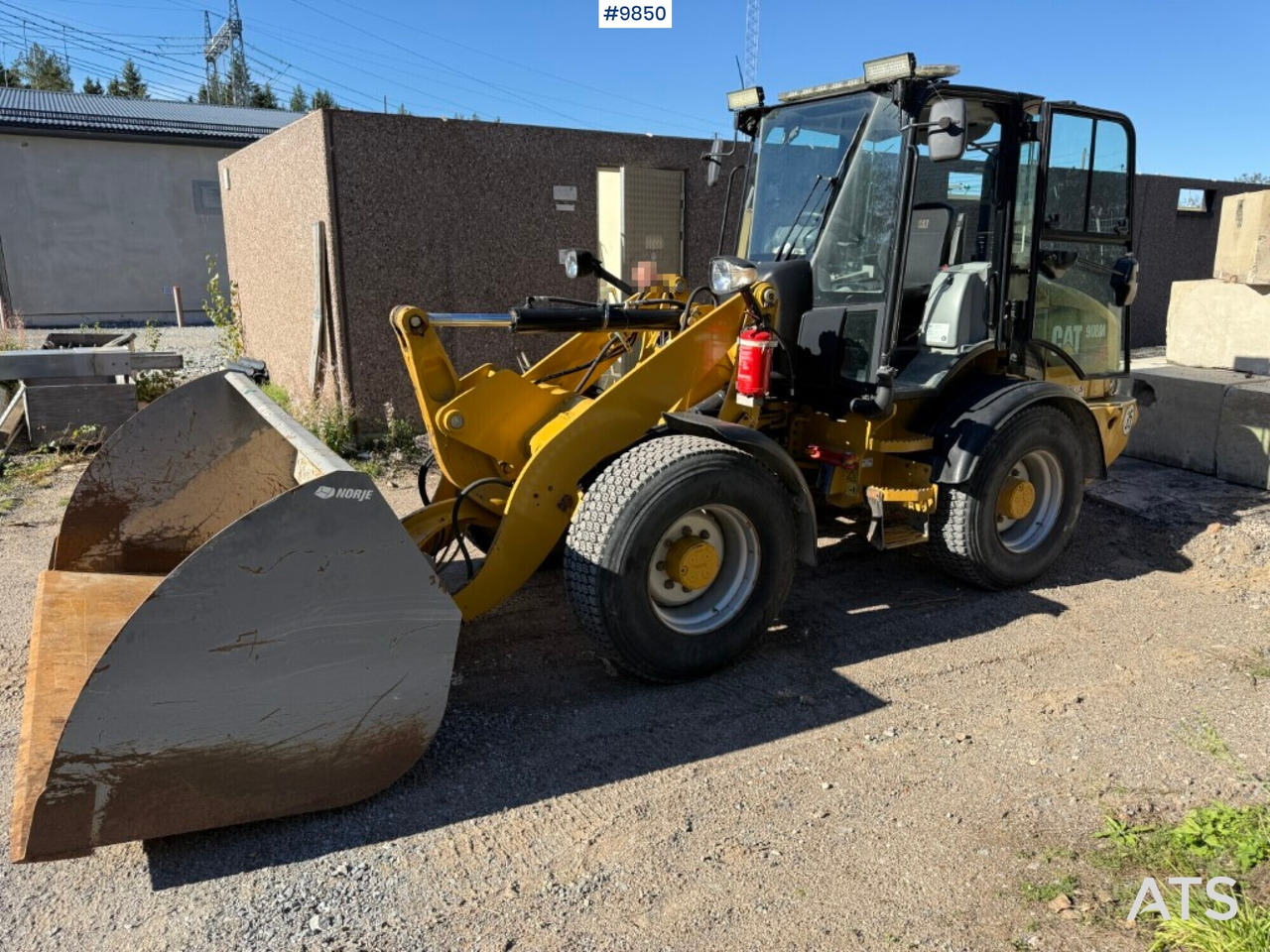 CAT 908M Wheel loader with Gears - Carregadeira de rodas: foto 1 CAT 908M Wheel loader with Gears - Carregadeira de rodas: foto 1