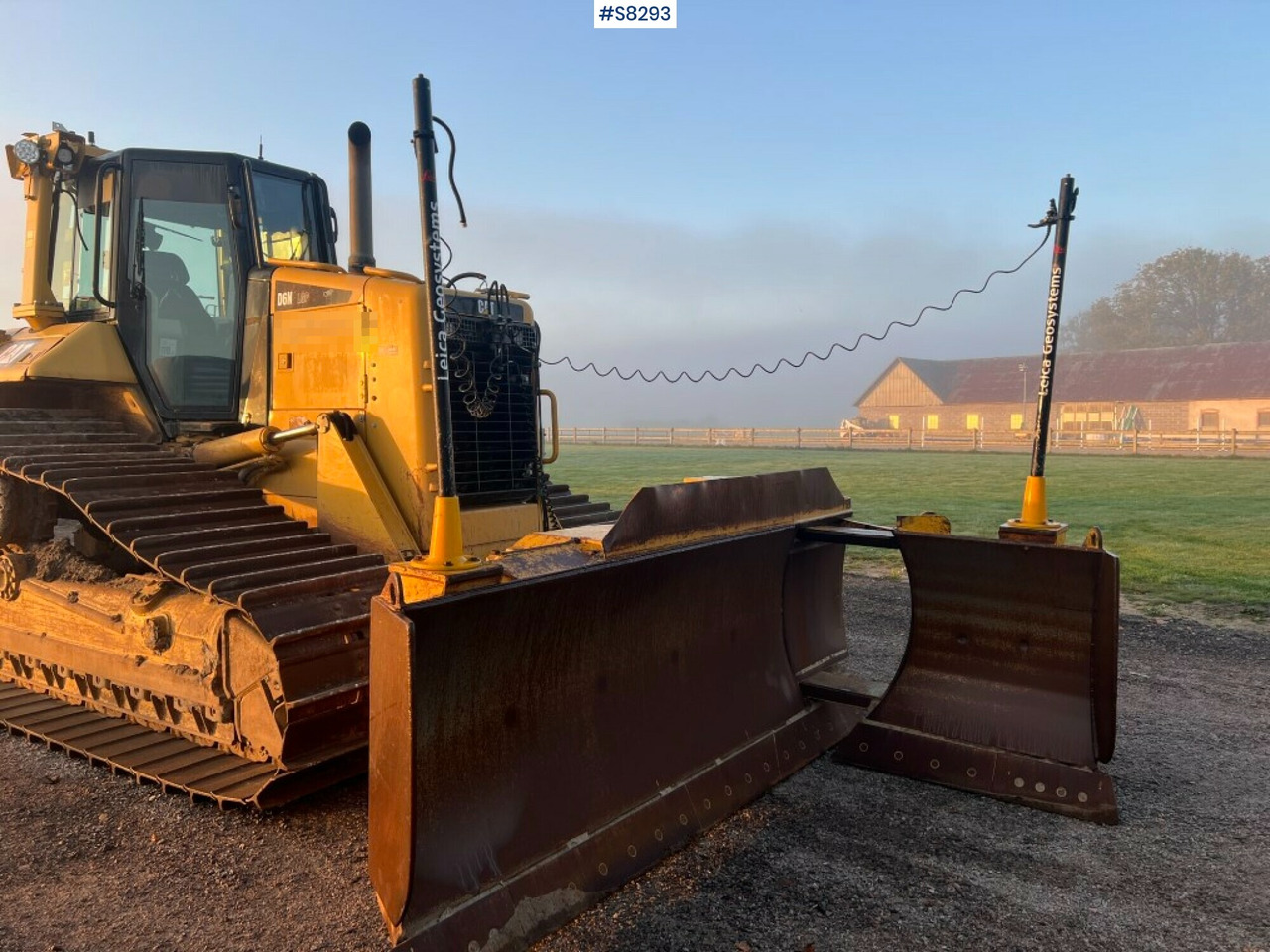 CAT CRAWLER DOZER D6N LGP with Icon gps80 Leica digging system (SEE VIDEO) - Buldôzer: foto 3 CAT CRAWLER DOZER D6N LGP with Icon gps80 Leica digging system (SEE VIDEO) - Buldôzer: foto 3