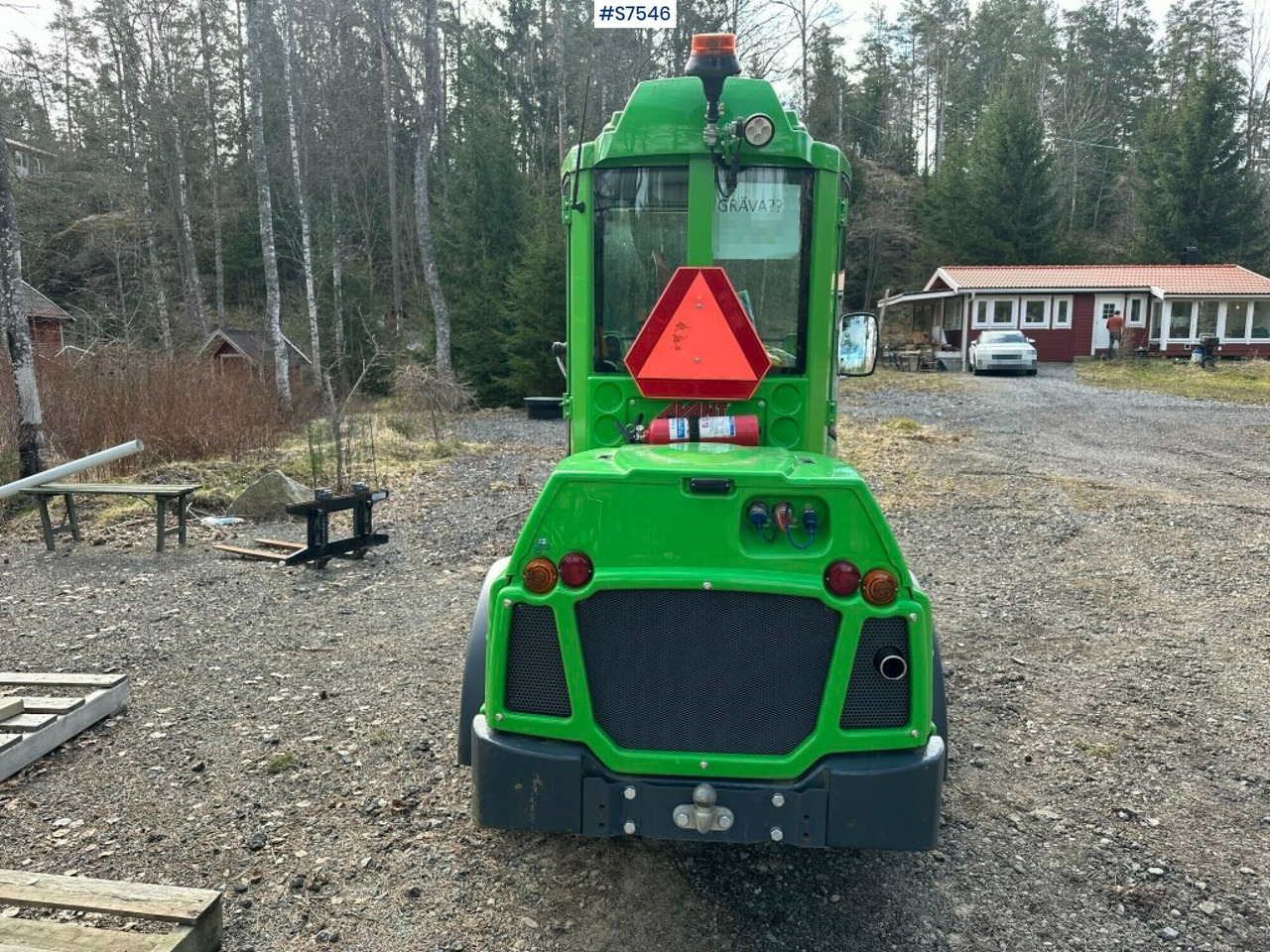 COMPACT LOADER, AVANT 750, WITH MANY TOOLS (SEE VIDEO) - Carregadeira articulada: foto 4 COMPACT LOADER, AVANT 750, WITH MANY TOOLS (SEE VIDEO) - Carregadeira articulada: foto 4