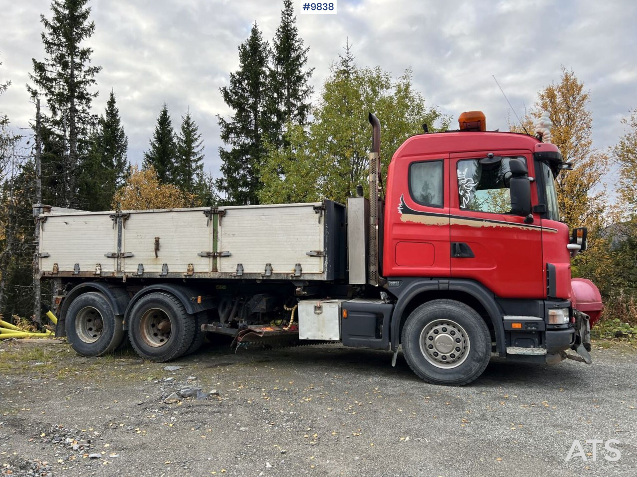 Dump Truck Scania R164 with plow equipment and underbite - Caminhão basculante: foto 3 Dump Truck Scania R164 with plow equipment and underbite - Caminhão basculante: foto 3