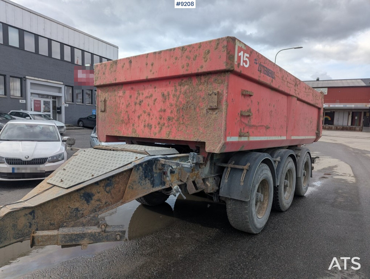 Dump / dozer truck Mercedes Benz Arocs 3251 8X4 with tipper wagon - Caminhão basculante: foto 4 Dump / dozer truck Mercedes Benz Arocs 3251 8X4 with tipper wagon - Caminhão basculante: foto 4