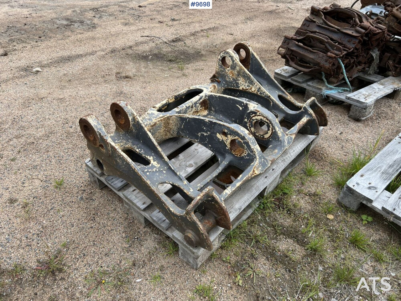 Volvo bracket - Equipamento: foto 4 Volvo bracket - Equipamento: foto 4