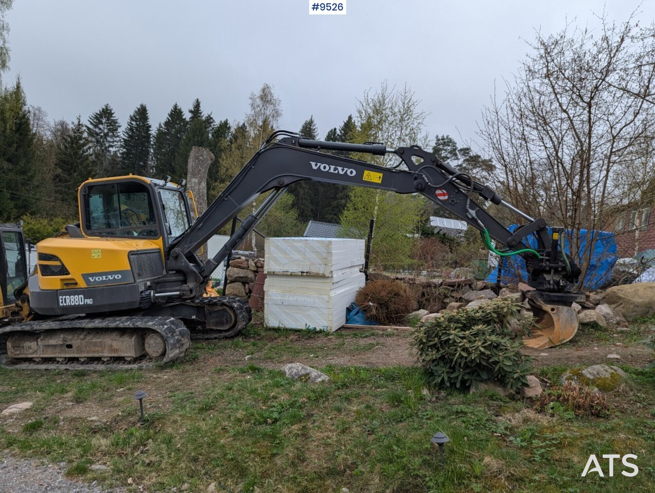Excavator ECR88D PRO with Tiltrotator and Grader bucket - Escavadora de rastos: foto 1 Excavator ECR88D PRO with Tiltrotator and Grader bucket - Escavadora de rastos: foto 1