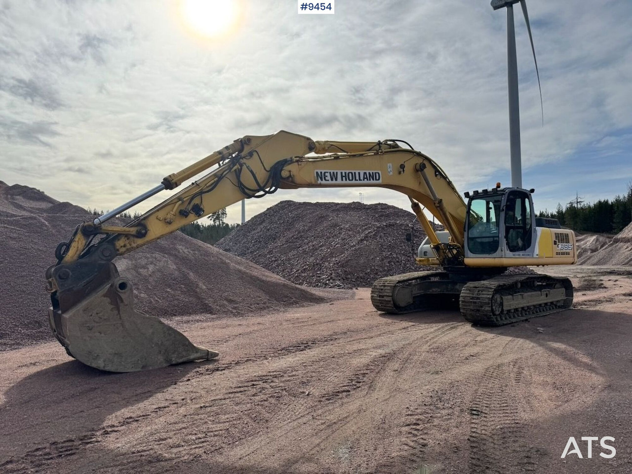 Excavator New Holland E385 - Escavadora de rastos: foto 2 Excavator New Holland E385 - Escavadora de rastos: foto 2