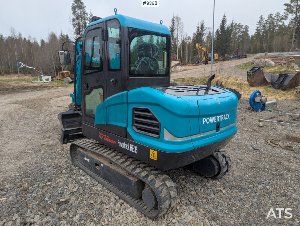 Excavator Powertrack HE 35 with buckets (see video) - Mini escavadeira: foto 3 Excavator Powertrack HE 35 with buckets (see video) - Mini escavadeira: foto 3