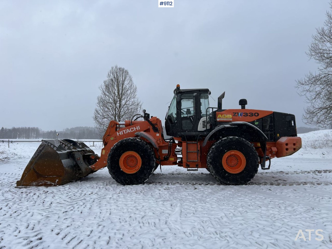 Hitachi ZW 330-5B Wheel loader with bucket (VIDEO) - Carregadeira de rodas: foto 1 Hitachi ZW 330-5B Wheel loader with bucket (VIDEO) - Carregadeira de rodas: foto 1