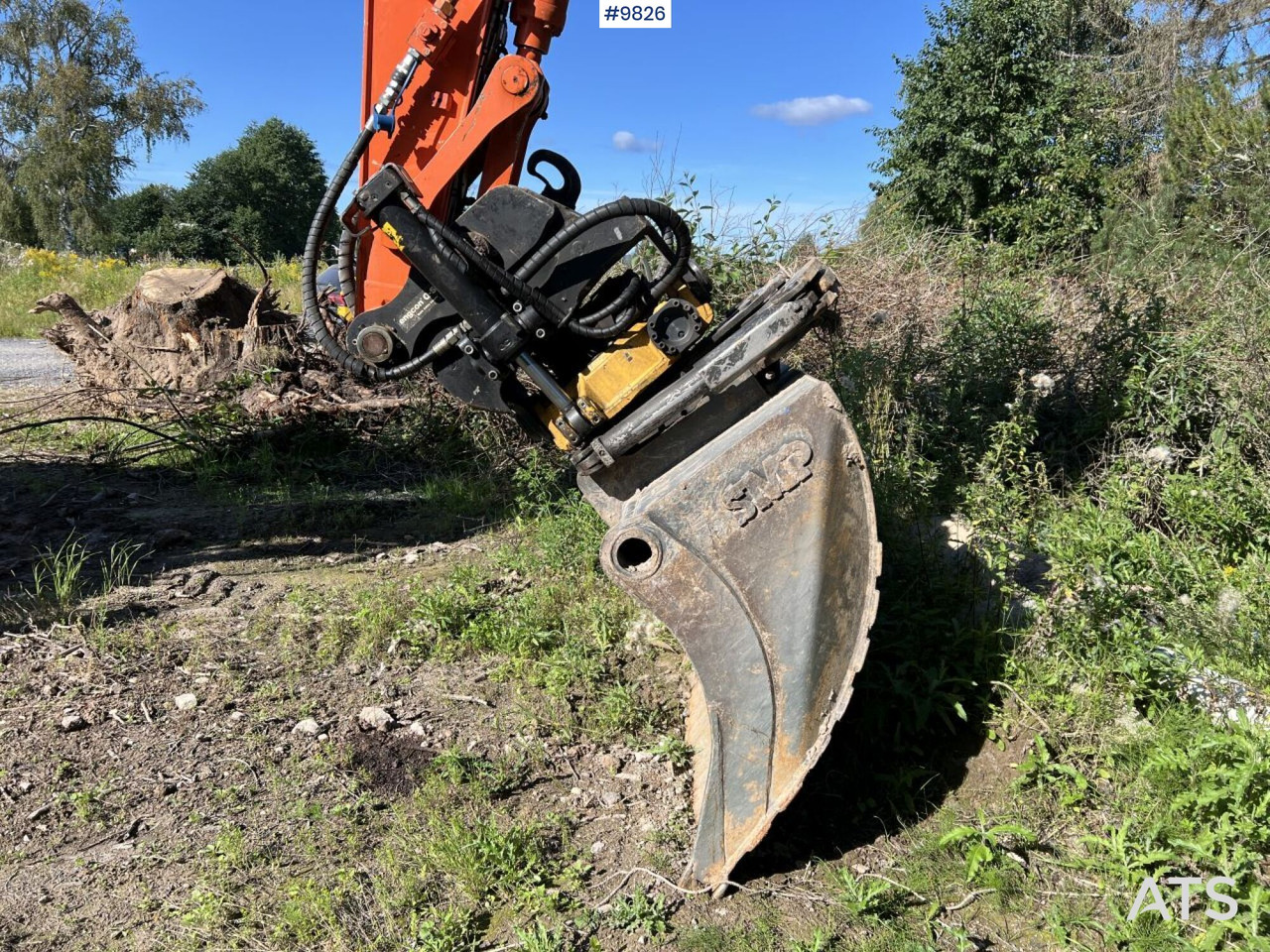 Escavadeira de rodas Hitachi ZX140 W-5B with rotor and planer bucket: foto 17 Escavadeira de rodas Hitachi ZX140 W-5B with rotor and planer bucket: foto 17