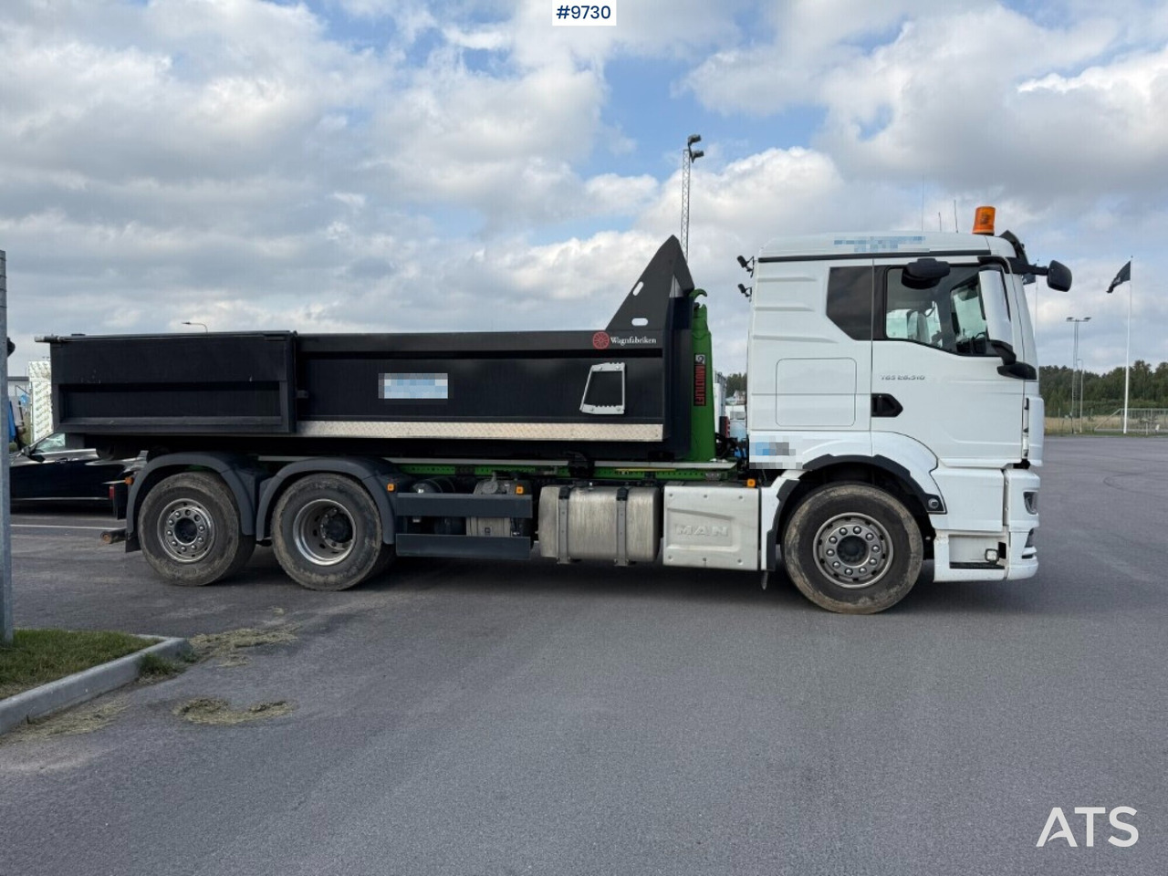 Hook lift MAN TGS 26.510 with crane flatbed and gravel flatbed - Caminhão polibenne: foto 5 Hook lift MAN TGS 26.510 with crane flatbed and gravel flatbed - Caminhão polibenne: foto 5