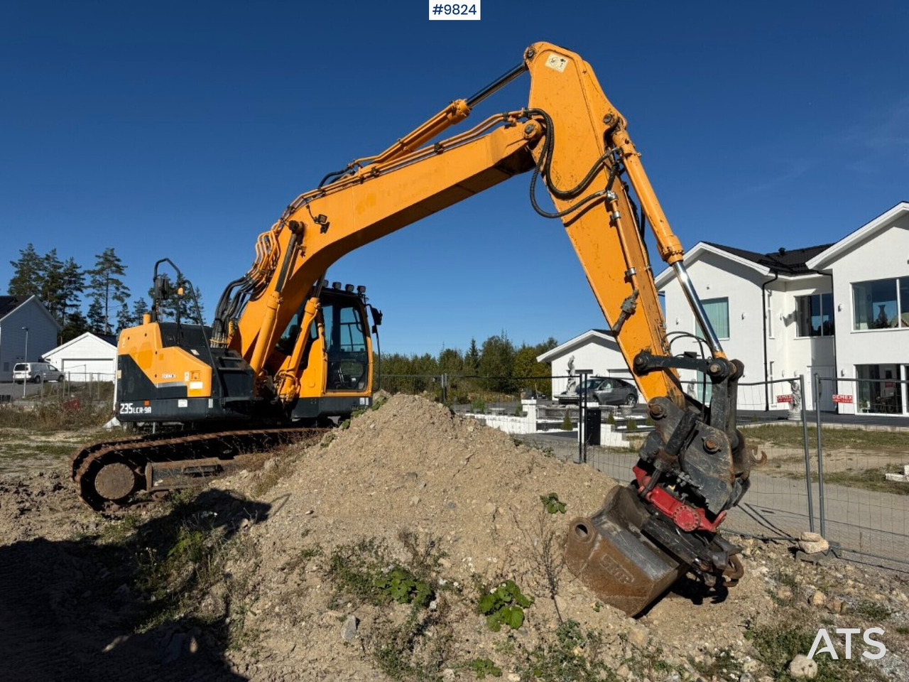 Hyundai Robex 235LCR-9A excavator - Escavadora de rastos: foto 1 Hyundai Robex 235LCR-9A excavator - Escavadora de rastos: foto 1