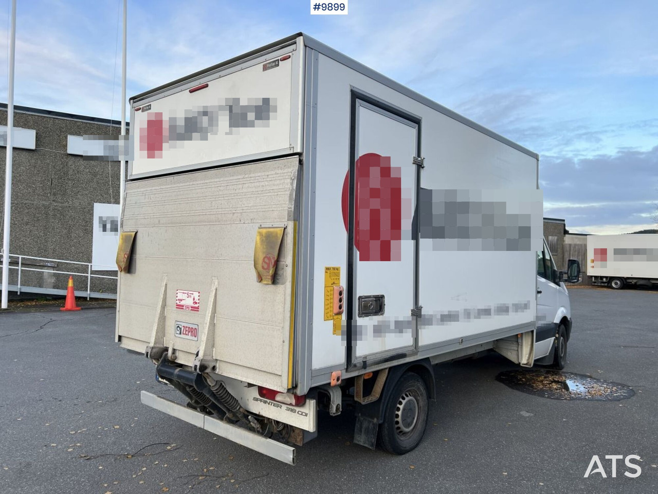 Mercedes Benz Sprinter Skåpbil med bakgavellyft - Carrinha de contentor: foto 3 Mercedes Benz Sprinter Skåpbil med bakgavellyft - Carrinha de contentor: foto 3