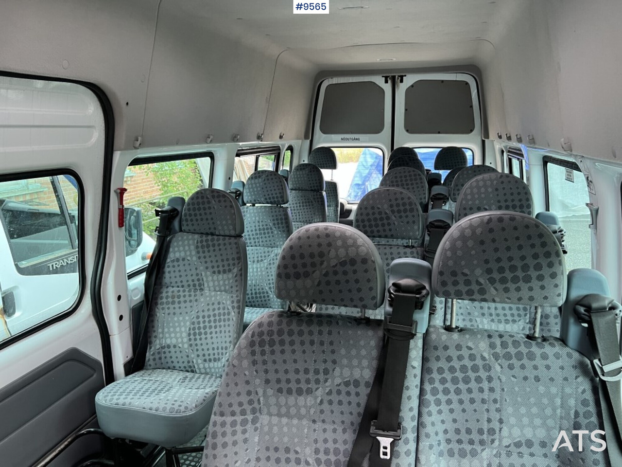 Micro-ônibus, Furgão de passageiros Minibus - 16-seater bus - FORD TRANSIT 430L 17-P B: foto 12