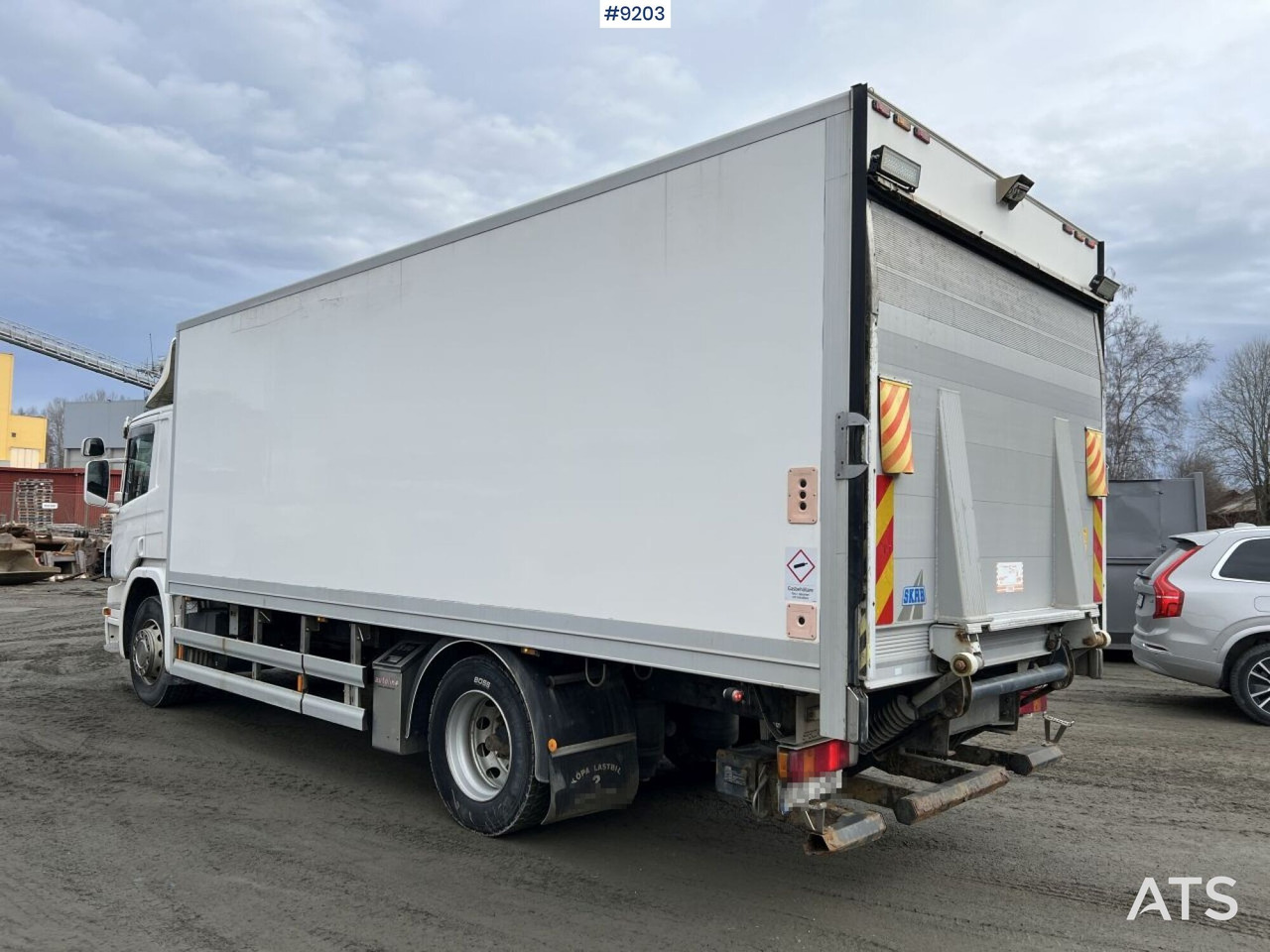 Caminhão furgão Scania P280 Box Truck with tailgate lift (VIDEO): foto 7
