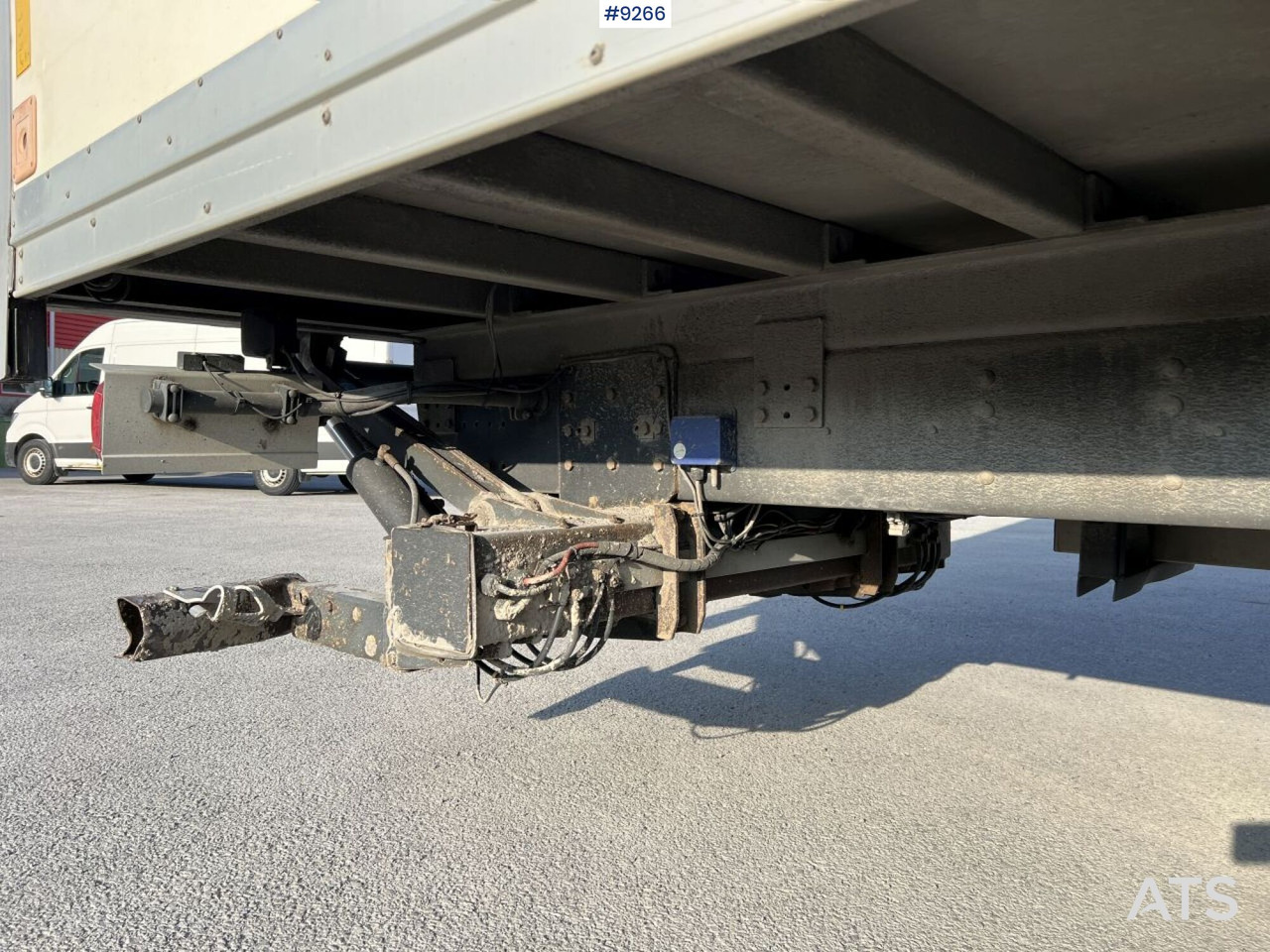 Caminhão furgão Scania P280 Van with tailgate lift: foto 19
