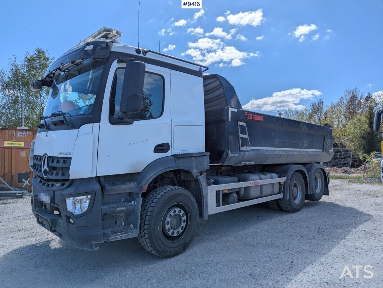 Tipper Truck Mercedes-Benz Arocs 6X2 - Caminhão basculante: foto 1 Tipper Truck Mercedes-Benz Arocs 6X2 - Caminhão basculante: foto 1